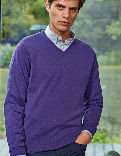 Men`s V-Neck Knitted Sweater